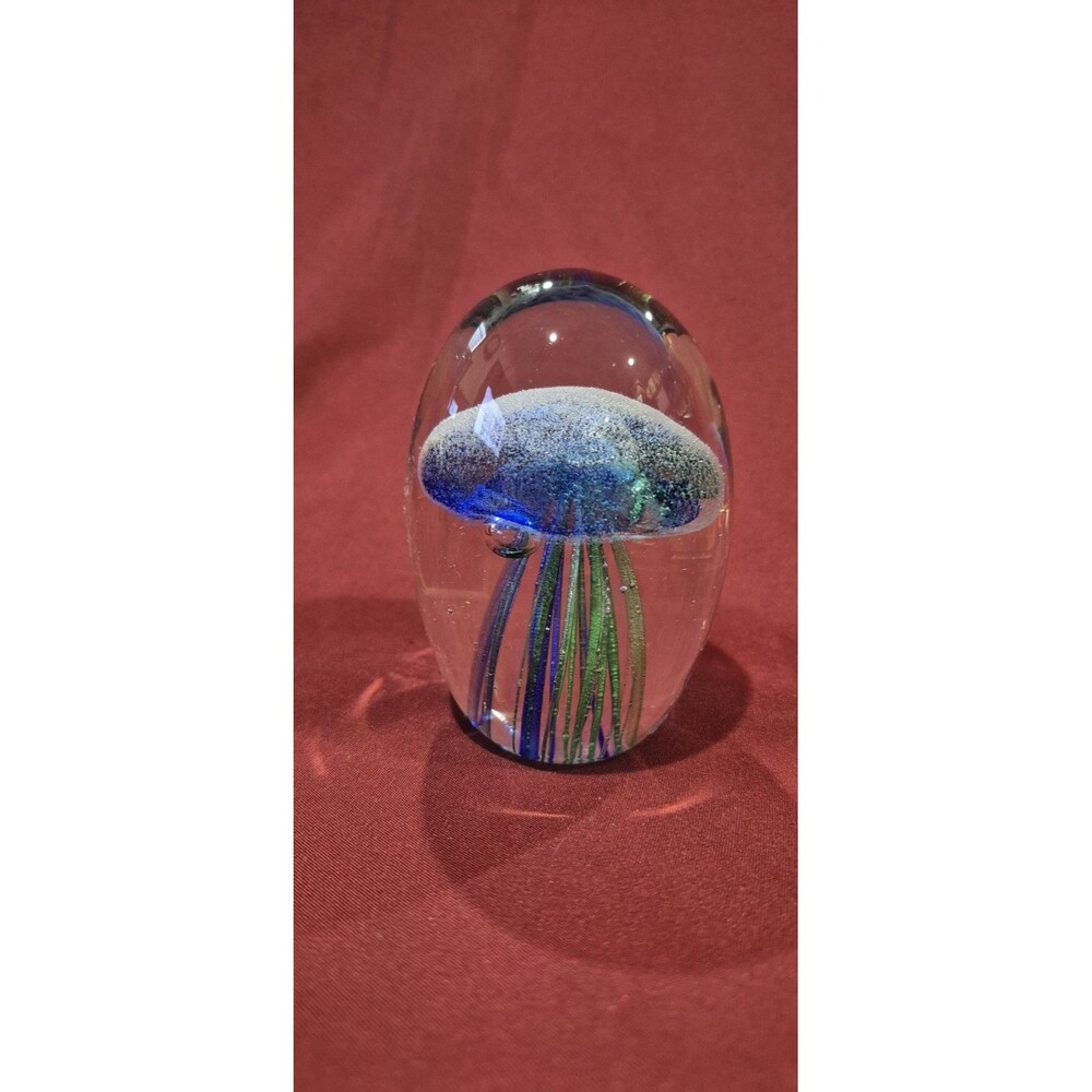 Vintage Jellyfish Paperweight Blue Green 3.5" Tall 2.5" High Beautiffuly Done